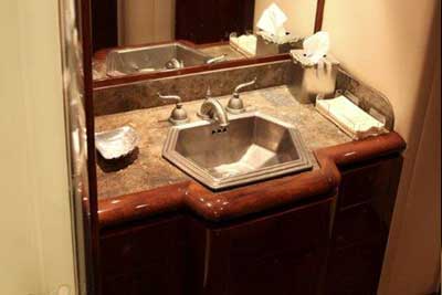 Guest Suite Bathroom